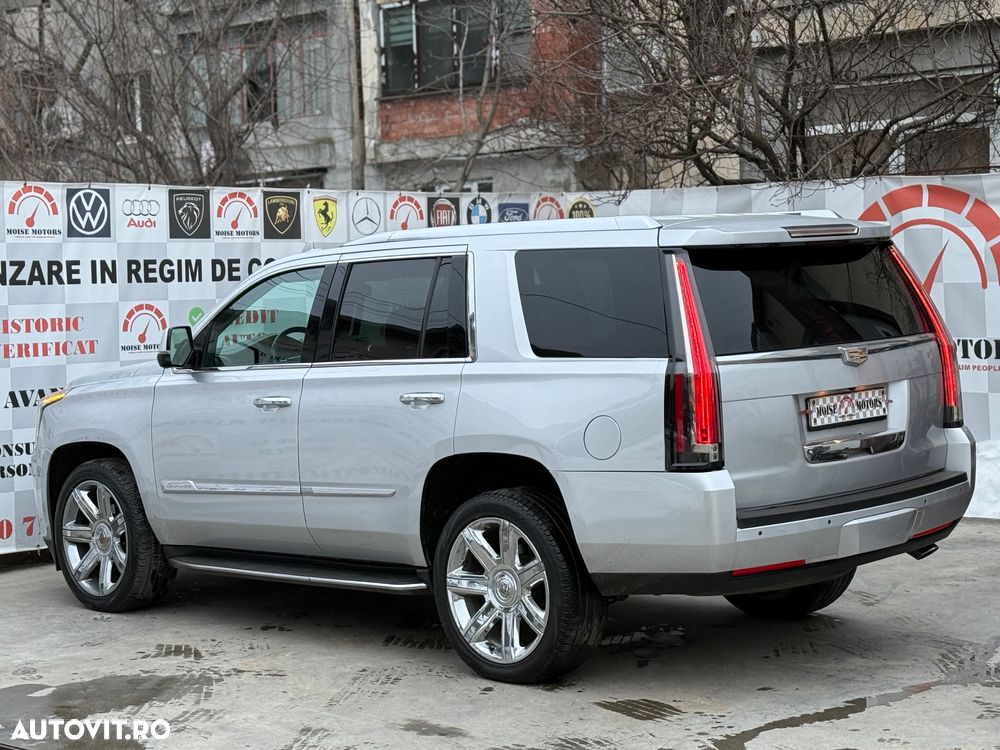 Cadillac Escalade - 4