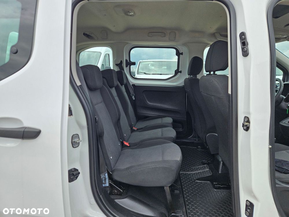 Opel Combo - 26
