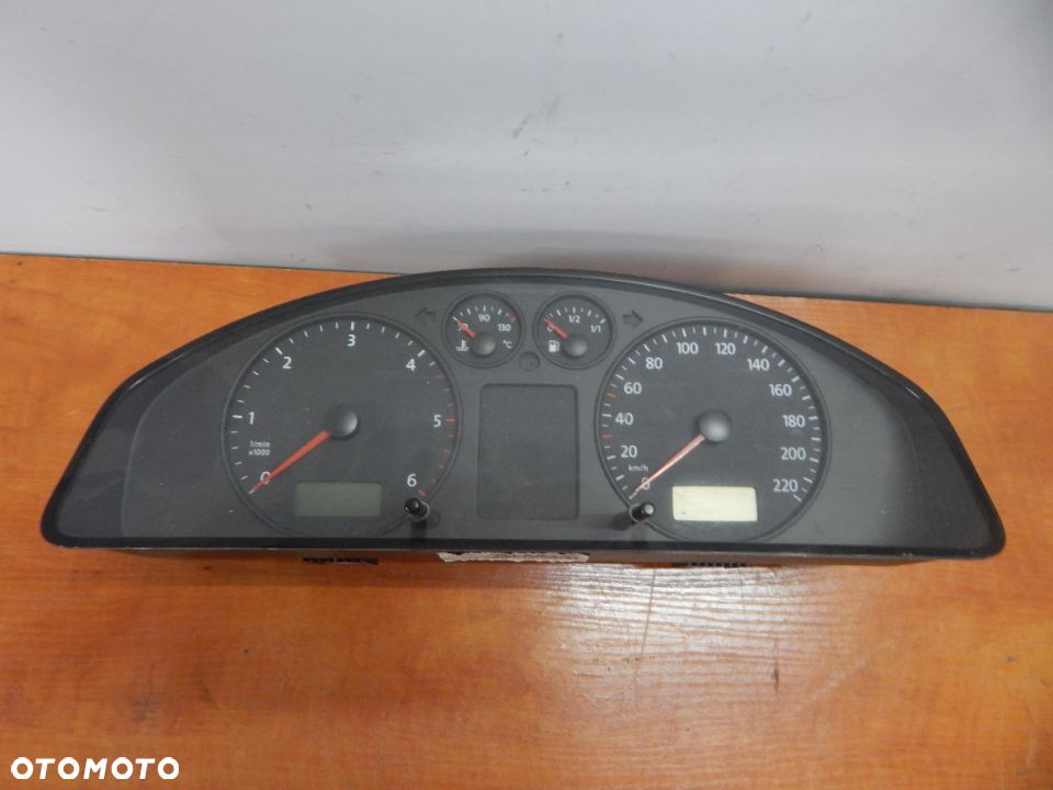 komputer silnika licznik VW Transporter T5 1.9 2.5 tdi 04-15 Łuków części - 2