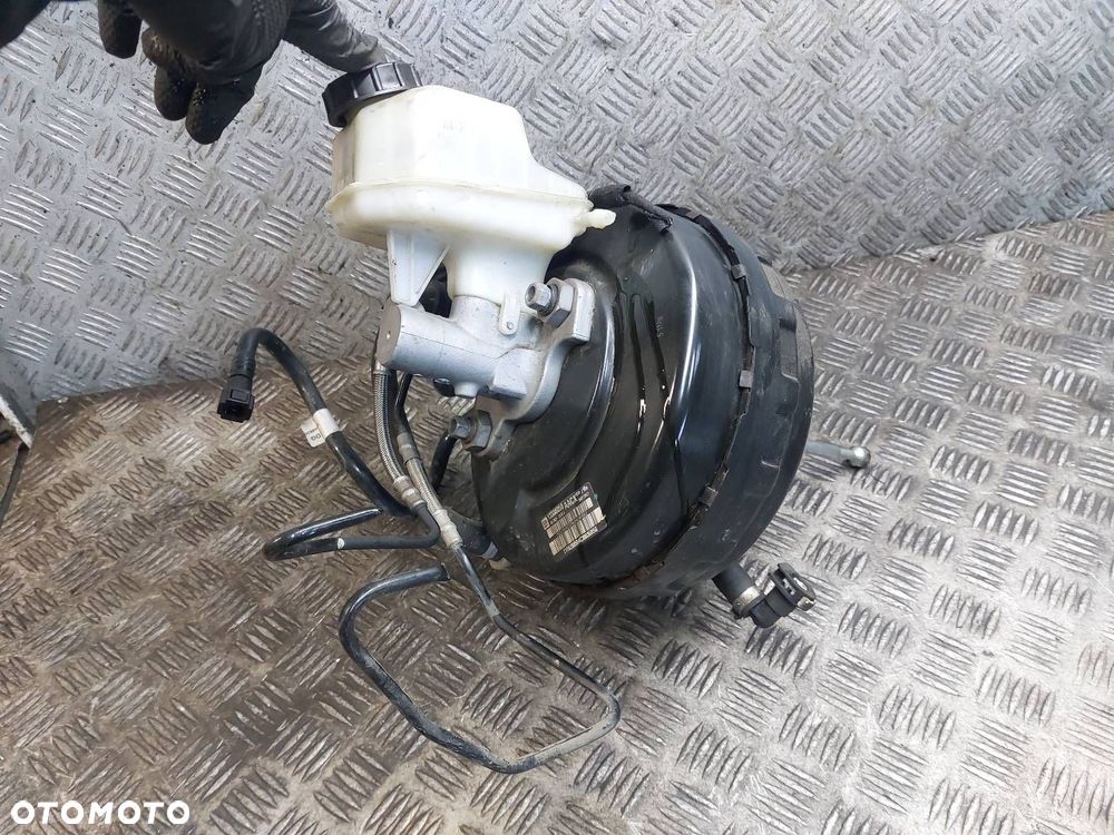 SERWO + POMPA HAMULCOWA OPEL ASTRA J 13338058 ID: 238396 - 2
