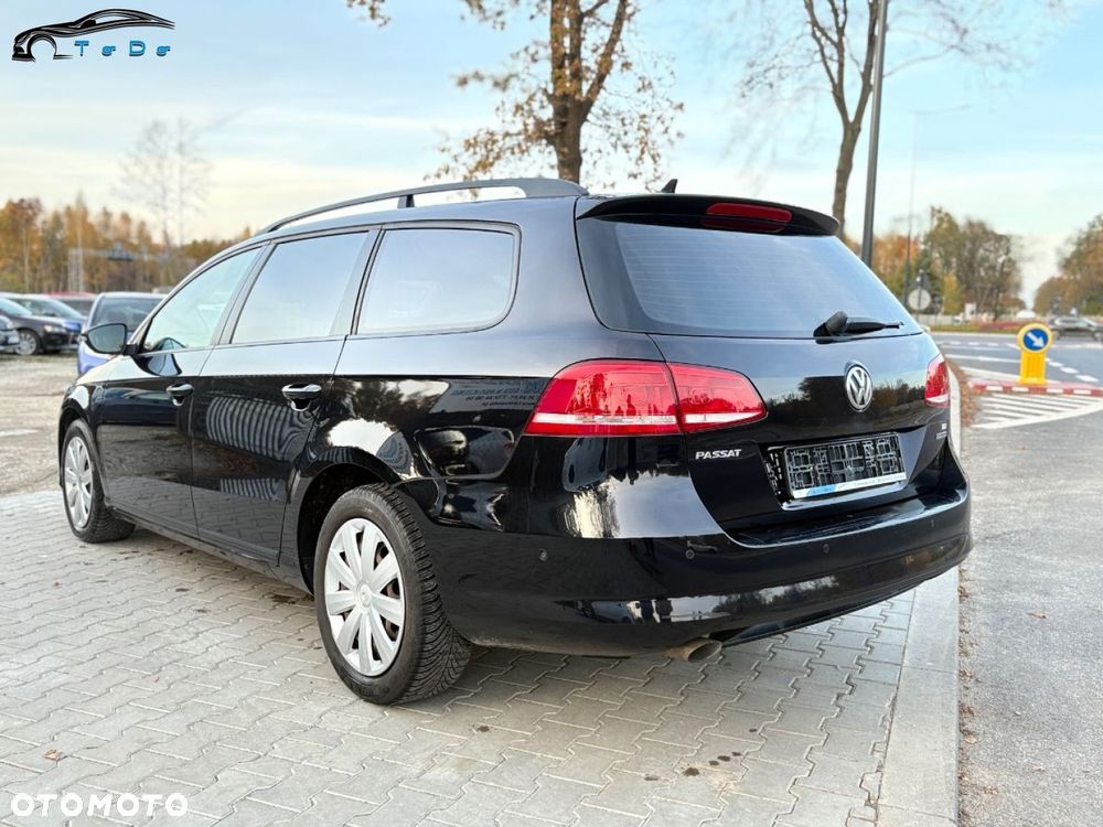 Volkswagen Passat 1.6 TDI DPF BlueMot Highline - 13