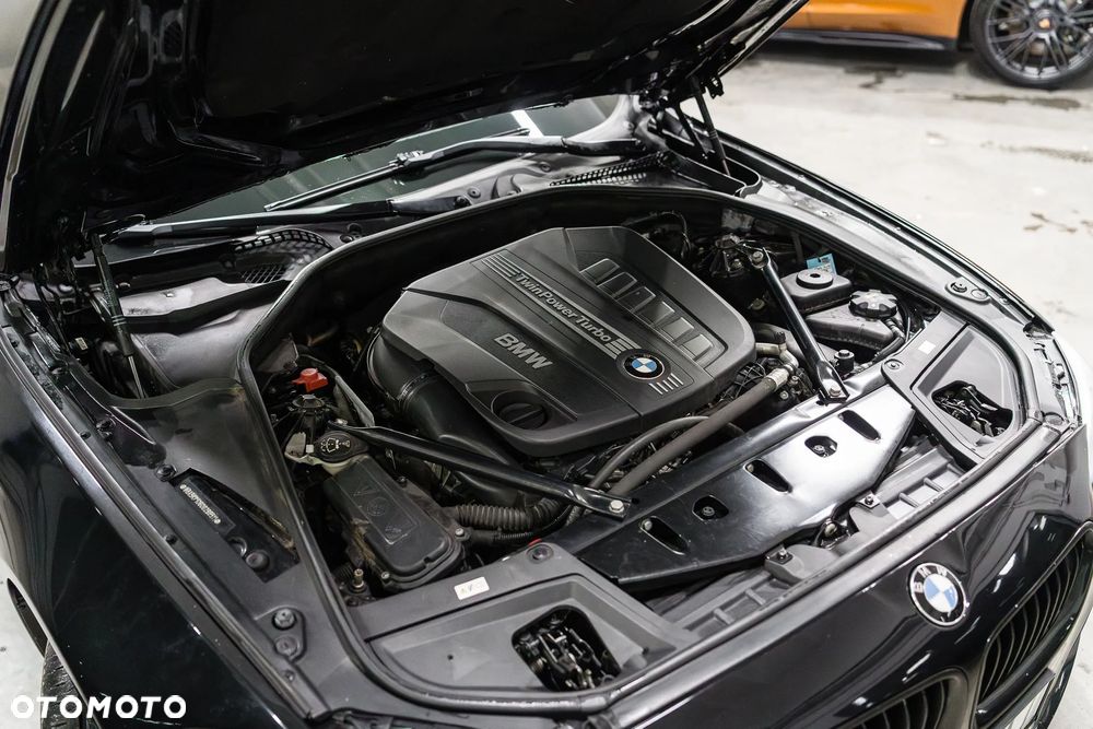 BMW Seria 5 535d xDrive Luxury Line - 10