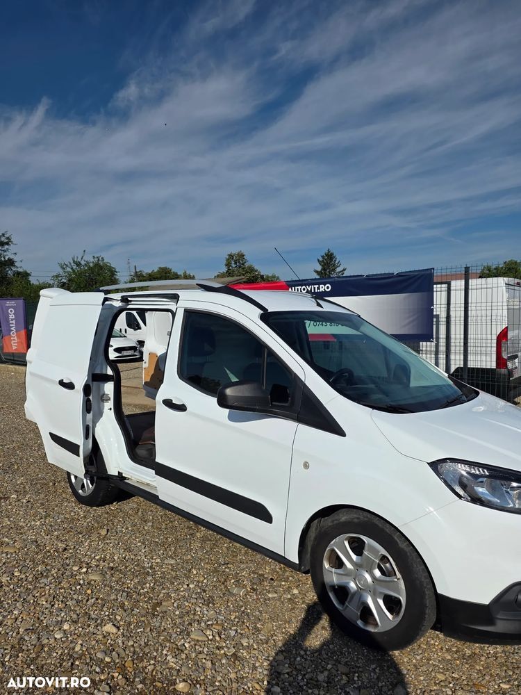Ford Courier - 26