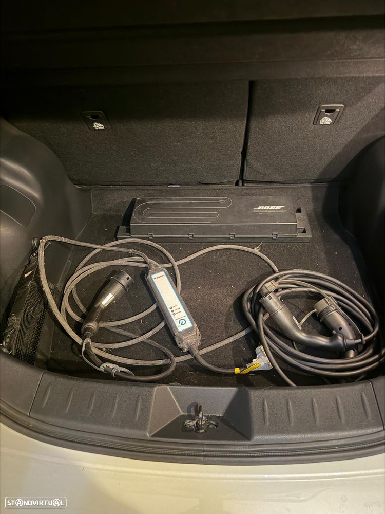 Nissan Leaf Tekna Two Tone - 8