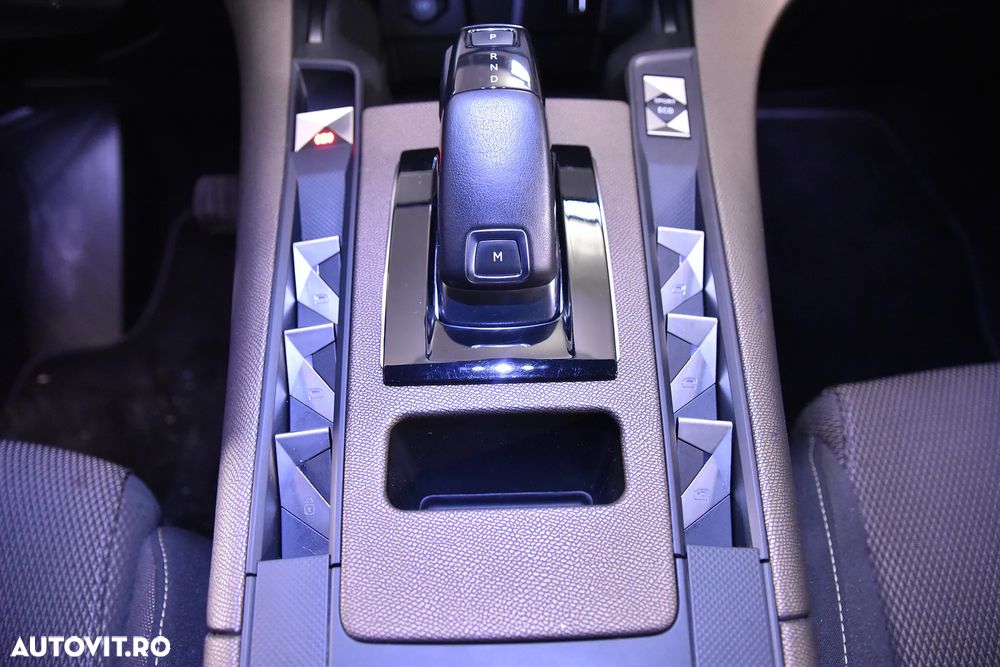 DS Automobiles DS 7 Crossback - 15