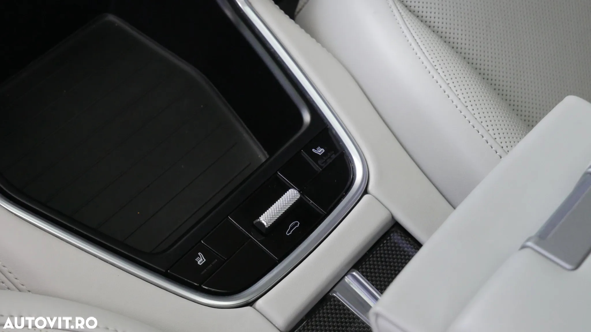 Porsche Panamera 4S - 10