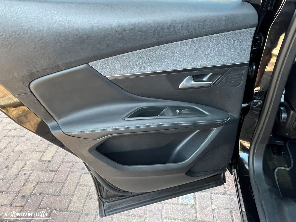 Peugeot 3008 PureTech 130 Stop & Start GPF Allure Pack - 18