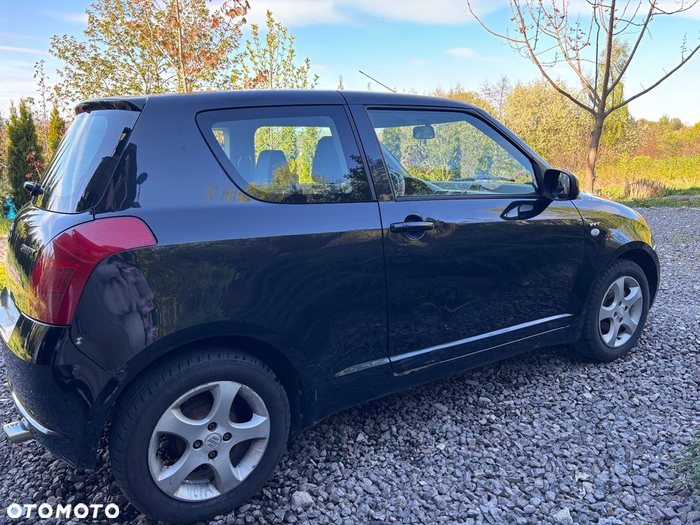Suzuki Swift 1.5 GS - 3