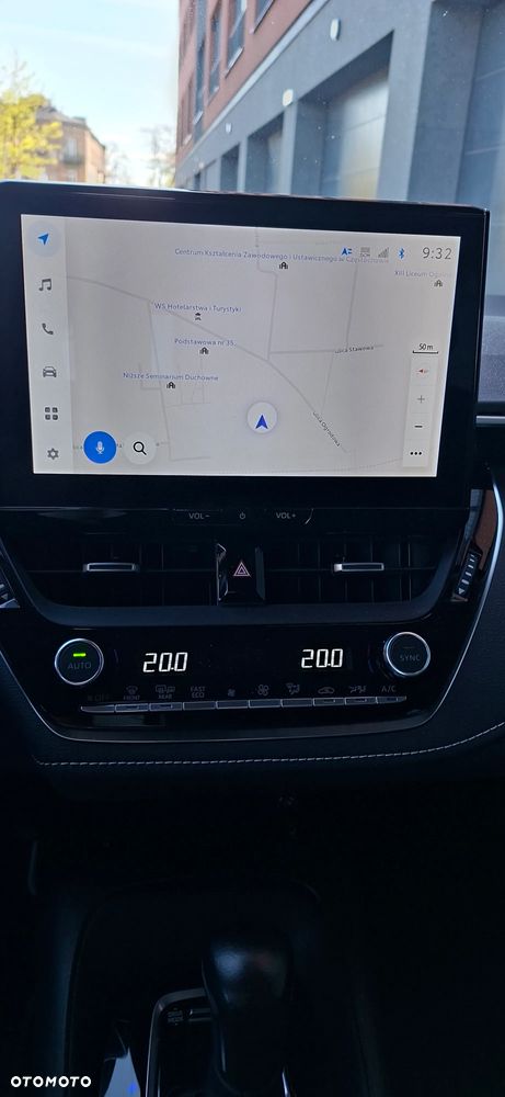 Toyota Corolla 1.8 Hybrid Comfort - 32