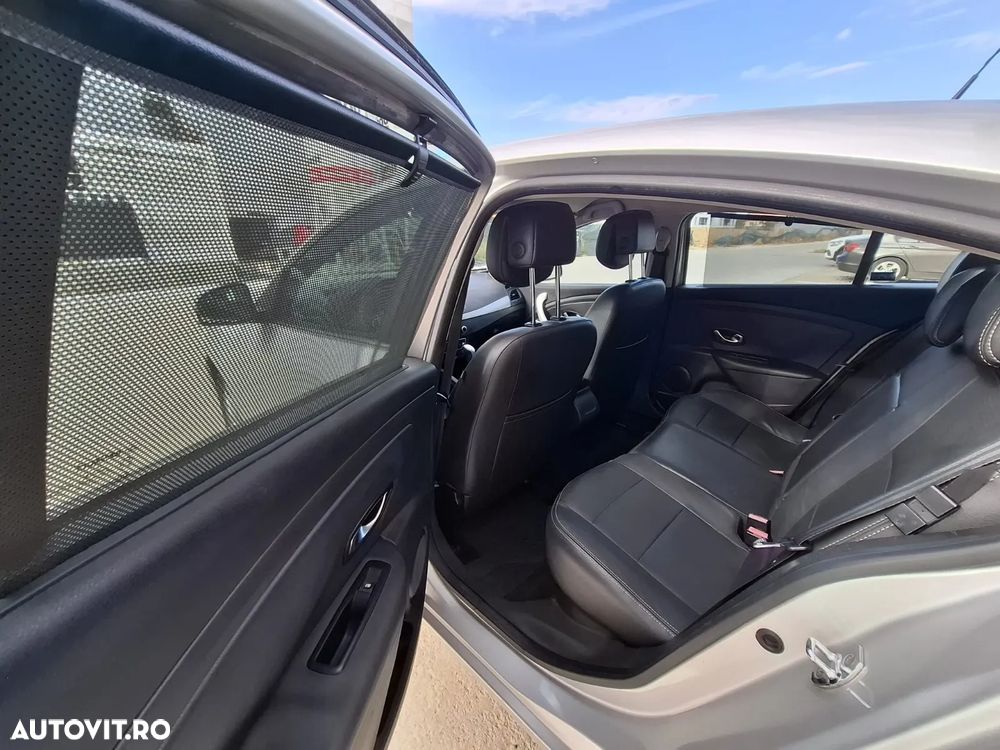 Renault Fluence 1.5dCi Dynamique EDC - 12