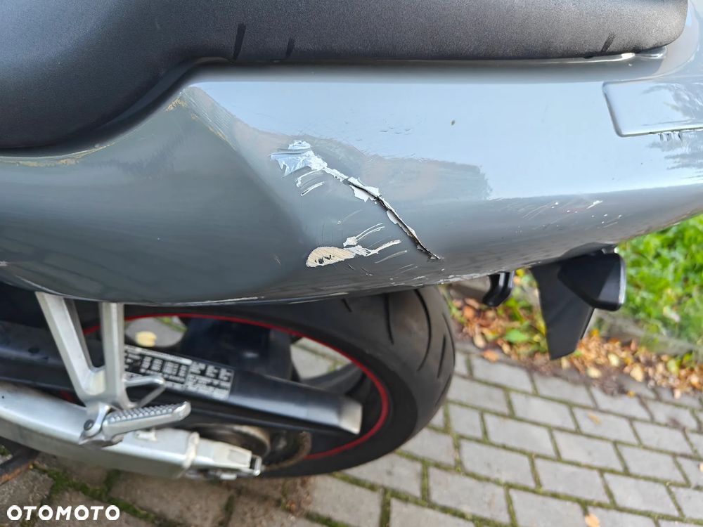 Honda CBR - 3
