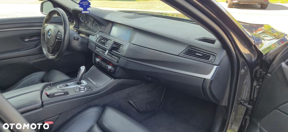 BMW Seria 5 520d - 25