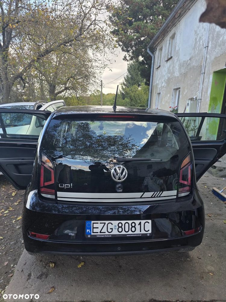 Volkswagen up! - 8