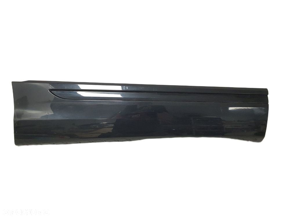 ORYGINALNA LISTWA DRZWI PRAWA TYLNA AUDI Q8 PRAWY TYŁ 4M 4M8853060D Y9T - 1