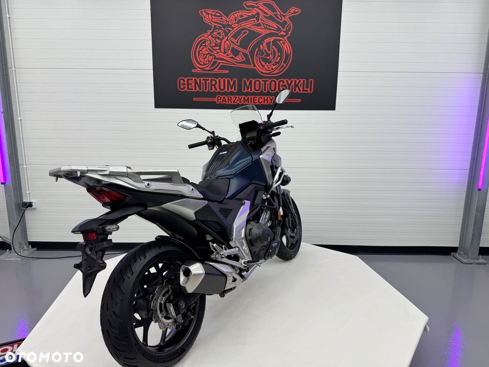 Honda NC - 6
