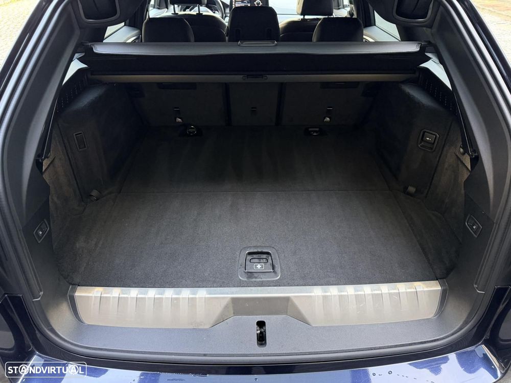 BMW 520 e Pack M - 27