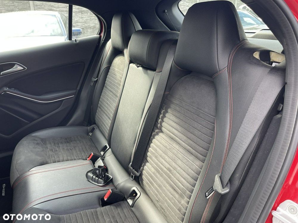 Mercedes-Benz GLA 200 (CDI) d 4Matic 7G-DCT AMG Line - 11