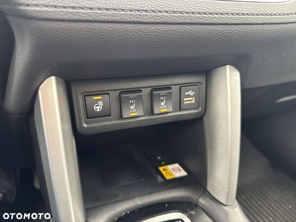 Toyota Corolla Cross 2.0 Hybrid Executive AWD - 16