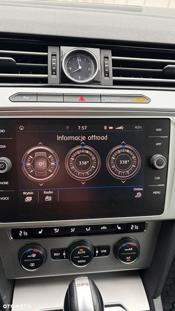 Volkswagen Passat - 13