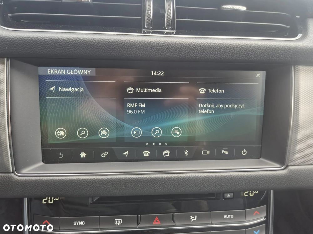 Jaguar XF 20d Prestige - 14