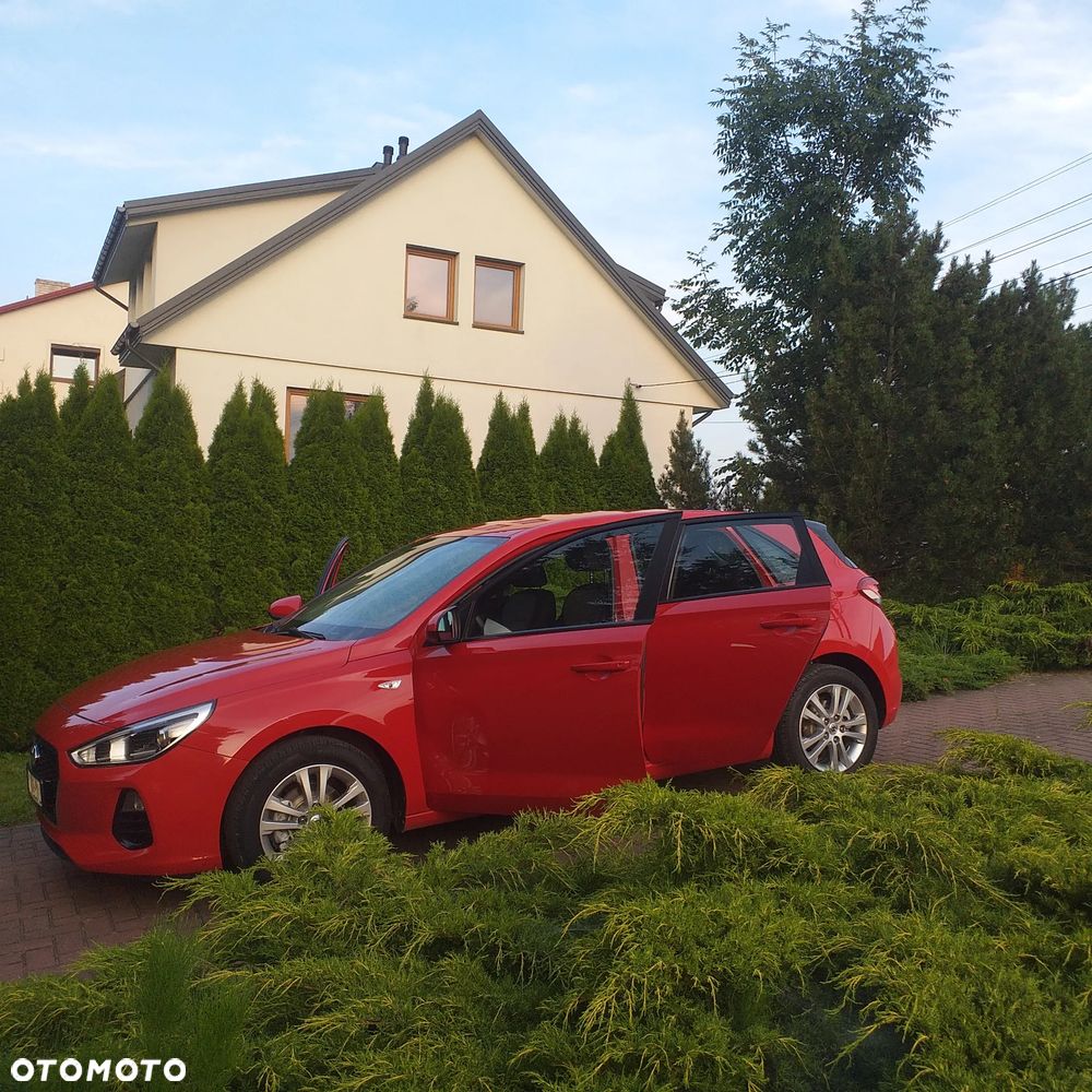 Hyundai i30 blue 1.4 Classic - 23