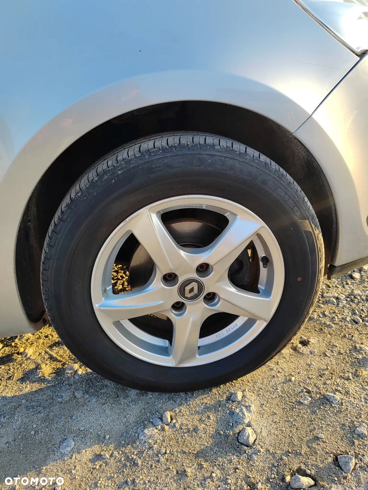 Renault Clio dCi 75 Expression - 4