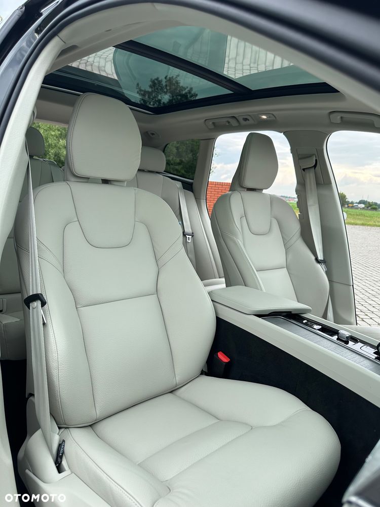 Volvo XC 60 B5 B AWD R-Design - 11