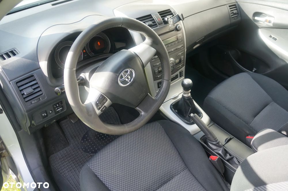 Toyota Corolla 1.4 D-4D Terra - 4
