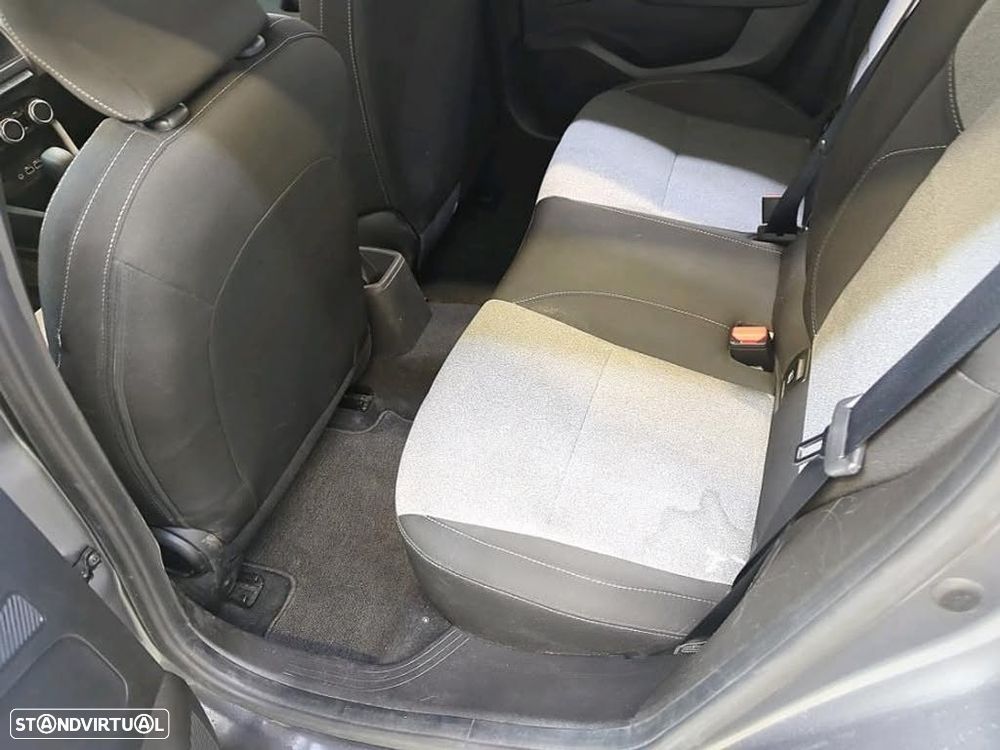 Renault Clio 1.6 E-Tech Full Hybrid Techno - 16