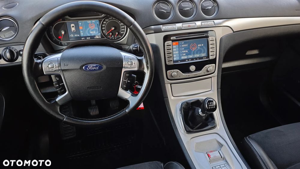 Ford Galaxy 2.2 TDCi Titanium - 4