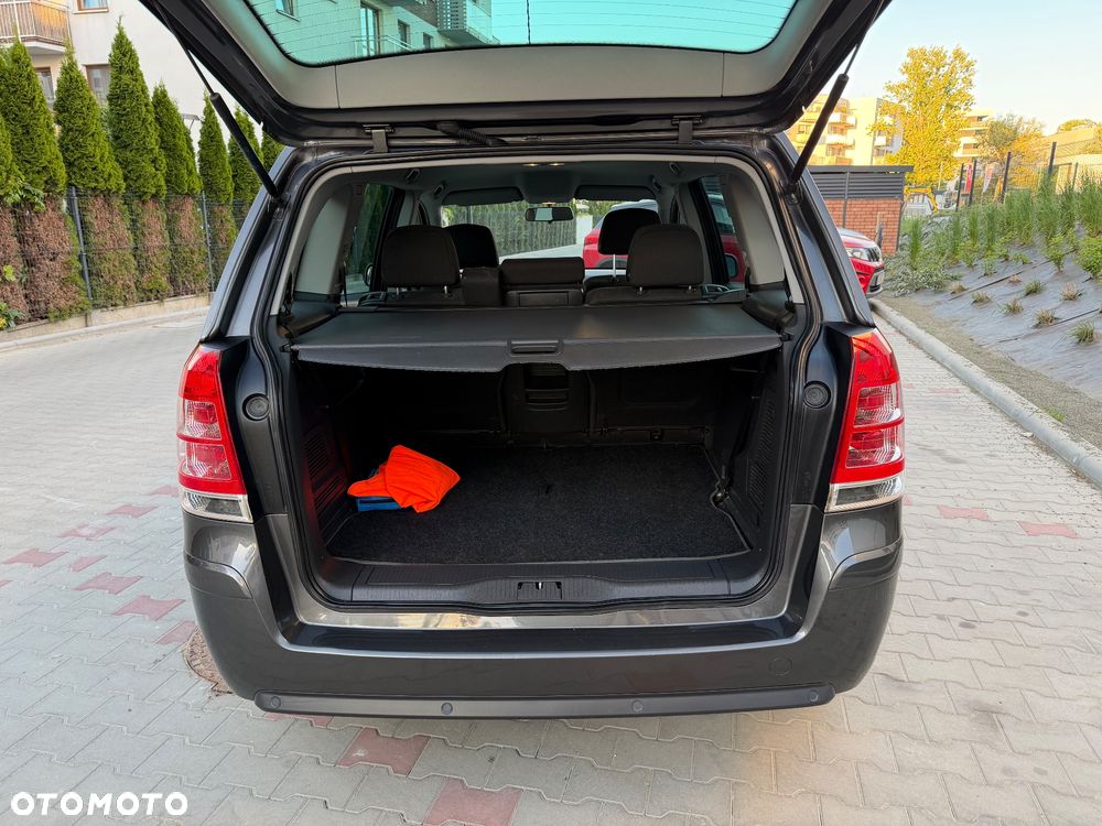 Opel Zafira - 15