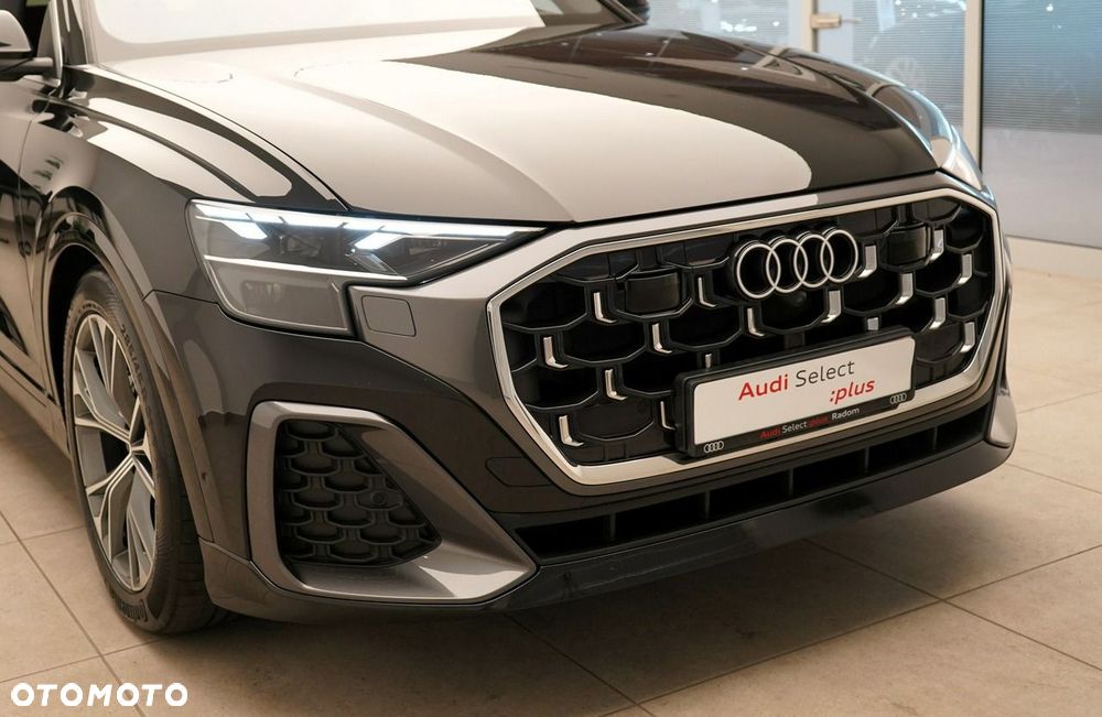Audi Q8 - 11