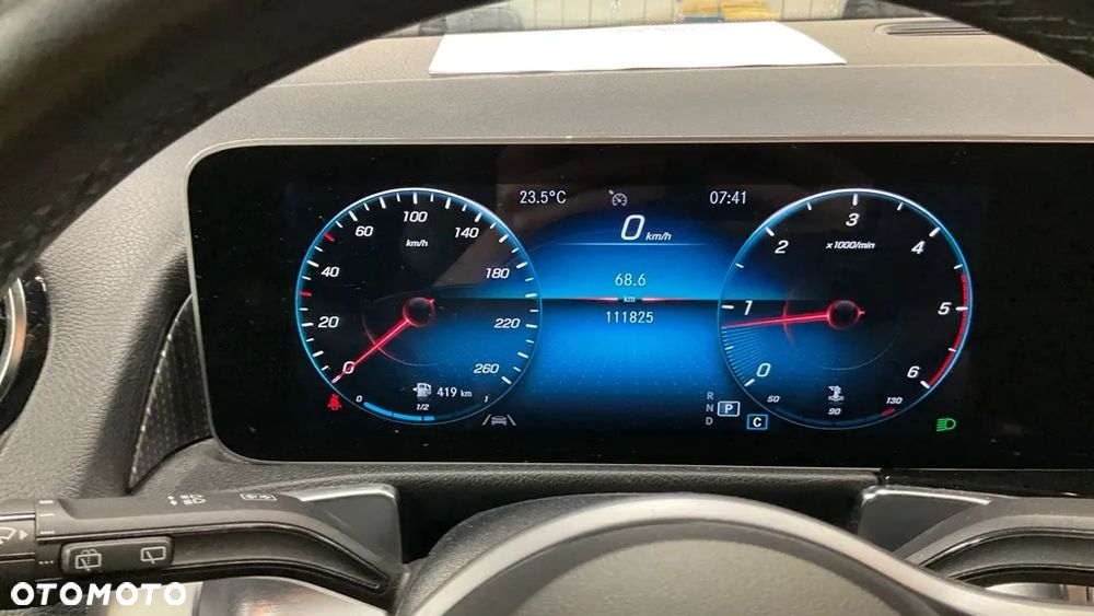 Mercedes-Benz GLB 200 d 4-Matic Progressive 8G-DCT - 3