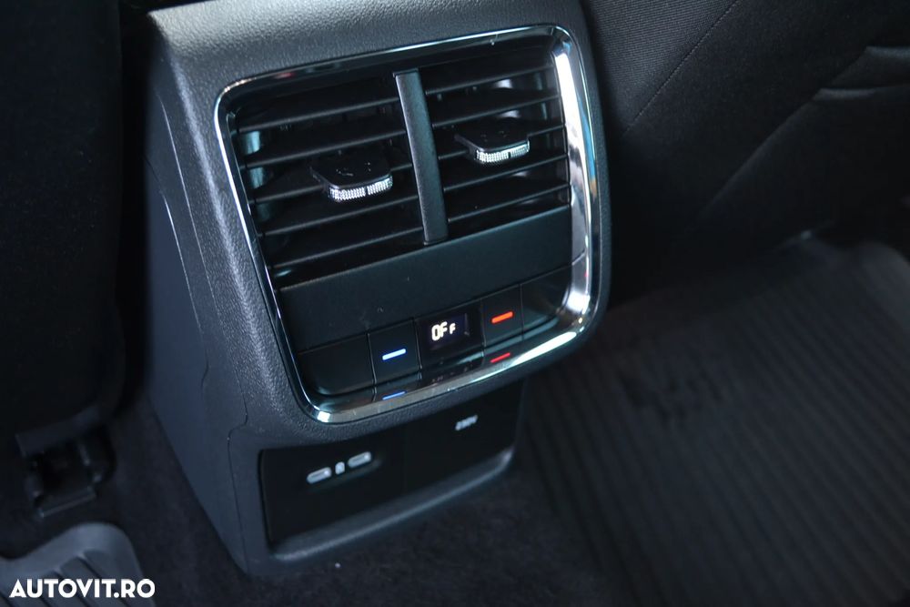 Skoda Octavia 2.0 TDI DSG Style - 28