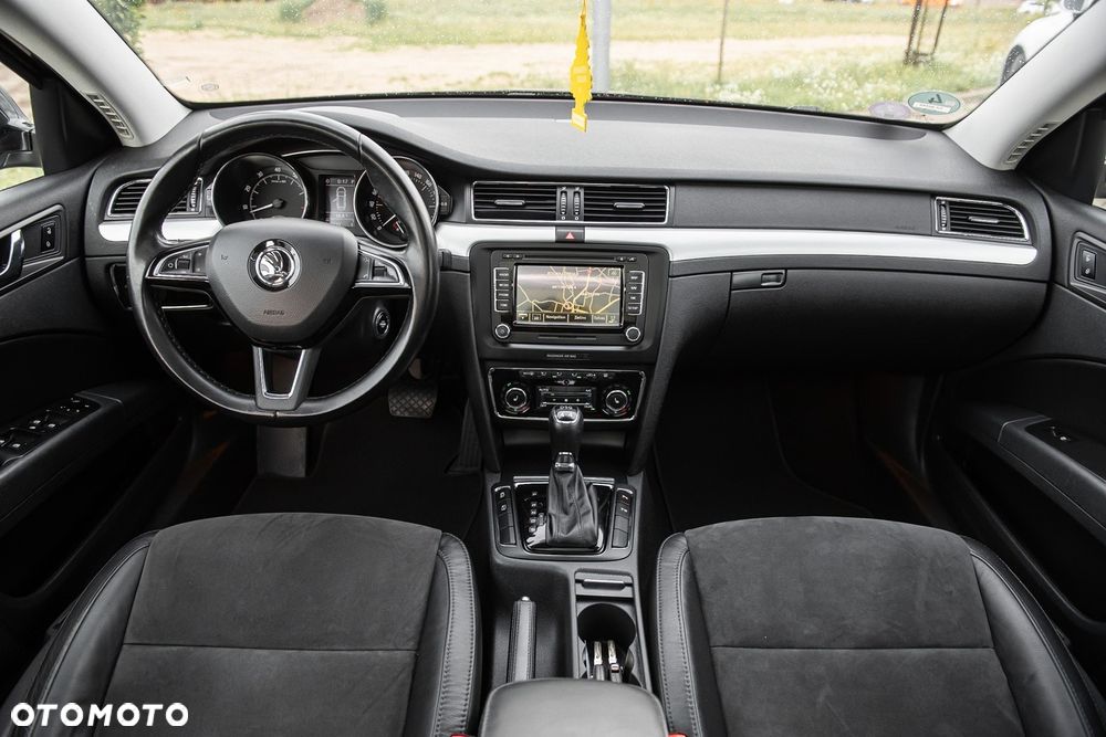 Skoda Superb 3.6 V6 4x4 DSG L&K - 18