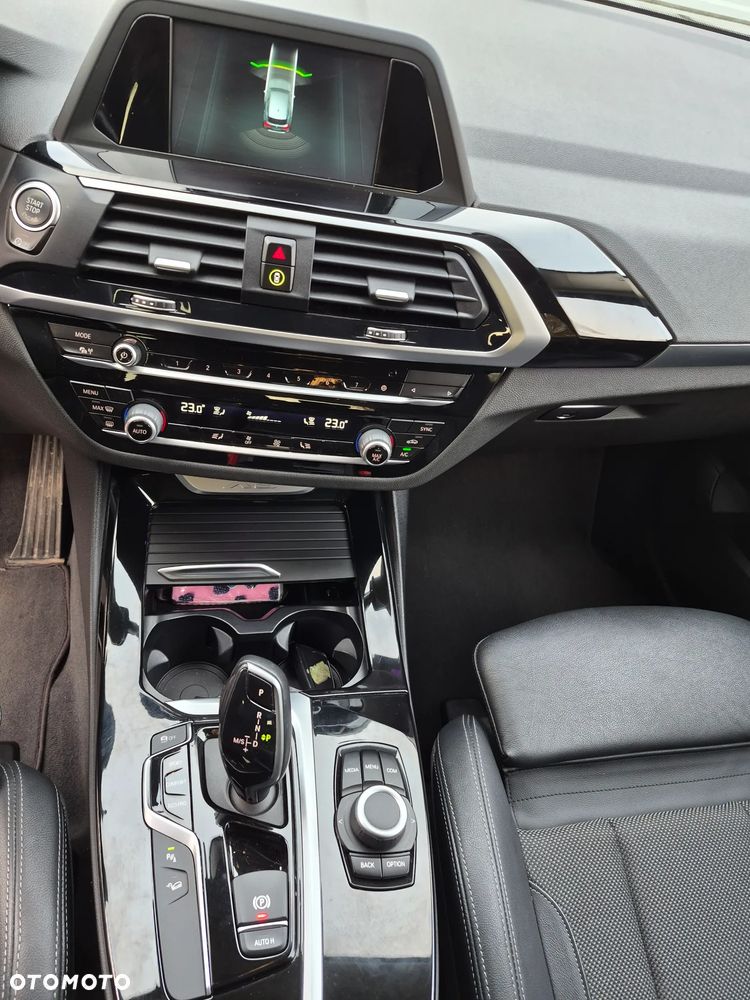 BMW X3 xDrive20i - 14