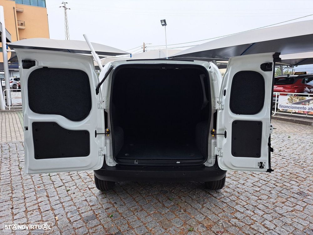 Fiat Fiorino 1.3 M-Jet Cargo SX - 14