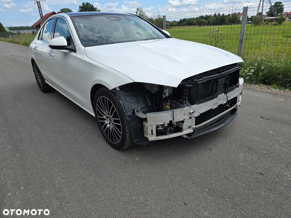 Mercedes-Benz C-Class 2024 photo 5