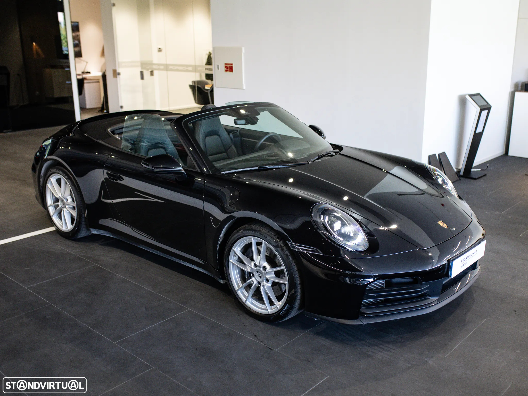 Porsche 911 (992) Carrera - 21