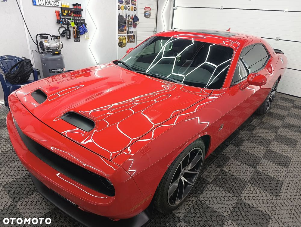 Dodge Challenger 6.4 Scat Pack - 31