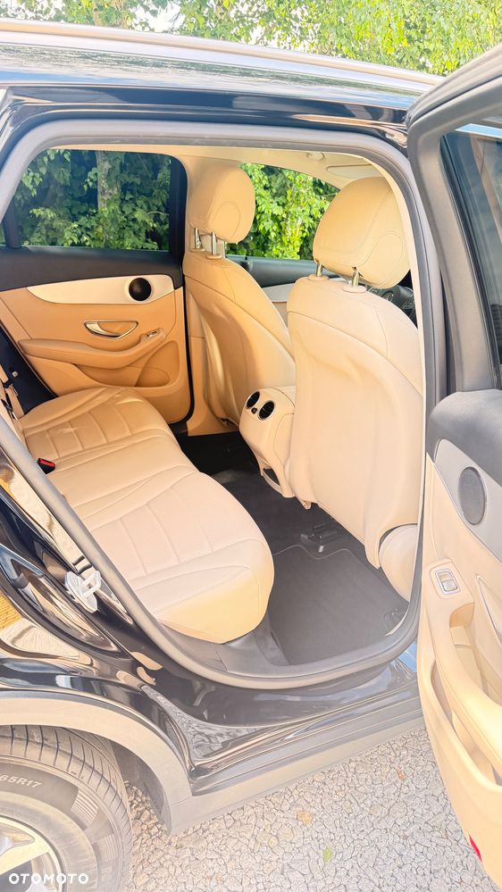 Mercedes-Benz GLC - 6