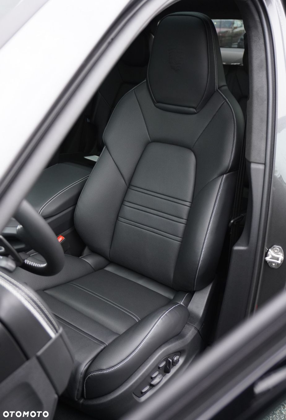 Porsche Cayenne Coupe S - 8