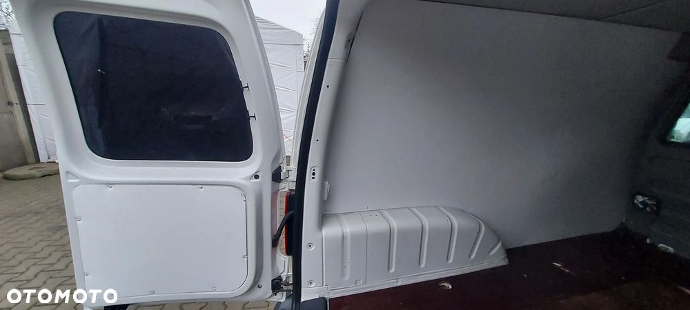 Volkswagen CADDY - 23