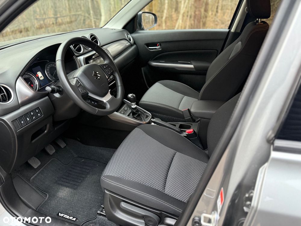 Suzuki Vitara 1.4 Boosterjet mHEV Premium Plus 4WD - 9