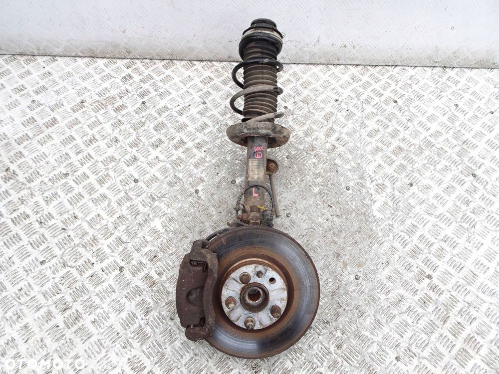 kolumna zwrotnica lewa fiat 500l 1.4 benzyna - 1