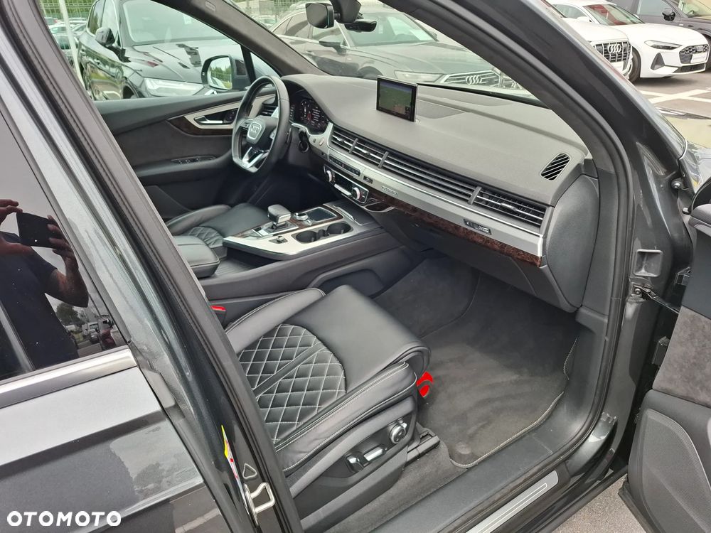 Audi SQ7 4.0 TDI Quattro Tiptronic - 8