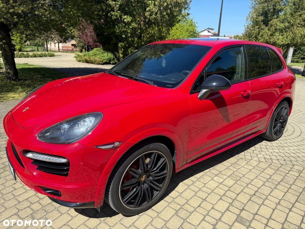 Porsche Cayenne GTS - 12