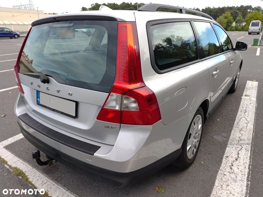 Volvo V70 2.0 Kinetic - 6