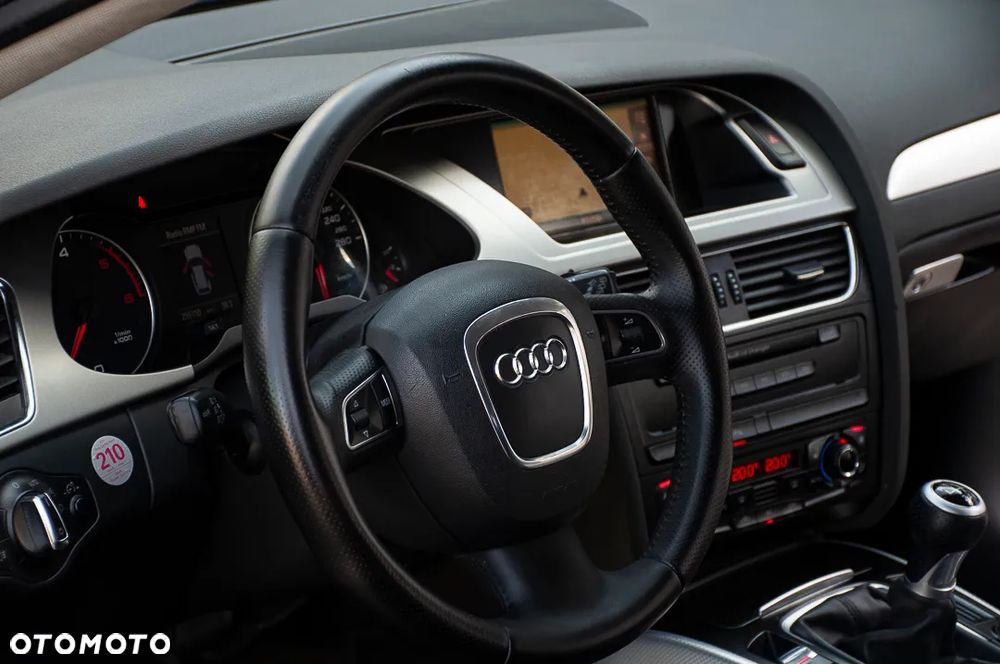 Audi A4 Avant 2.0 TDI - 38