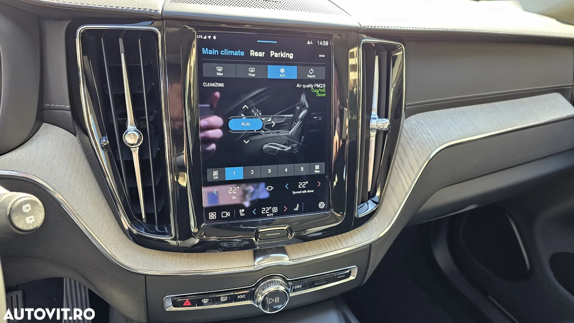 Volvo XC 60 B4 MHEV Inscription - 15